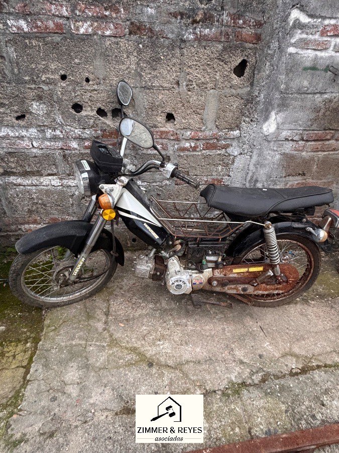 Moto Winner a la vista, para repuestos o restaurar