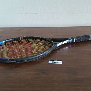 Raqueta de Tenis Wilson Soft Shock Titanium/Graphite con Funda y Tobilleras con Peso - imagen 3
