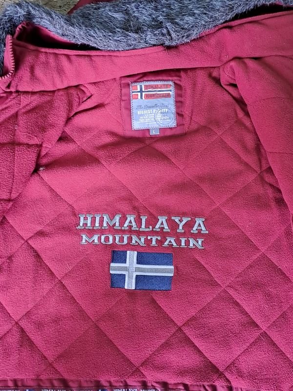 Campera de Muy Buena Calidad de la Marca Himalaya Mountain - imagen 3