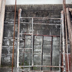 Lote anterior: Andamio Metálico con 4 Crucetas y Tubos