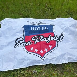 Banderas del Histórico Hotel San Rafael - imagen 3