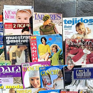 Lote de Revistas Antiguas de Ganchillo, Tejidos y Labores - imagen 3