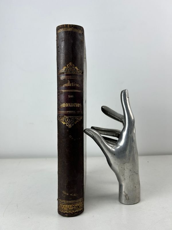 Item 909330 - Image 0