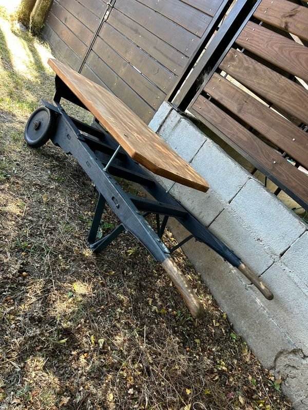 Gran mesa ratona retráctil construida a partir de un carro inglés de AFE pesado - imagen 2