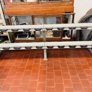 Lote siguiente: Rack de Mancuernas de Dos Niveles, Estructura Metálica Gris