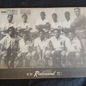 Revista Histórica de Fútbol Guía Sport: Historia de los Clásicos Peñarol vs Nacional (1932-1962) - imagen 2