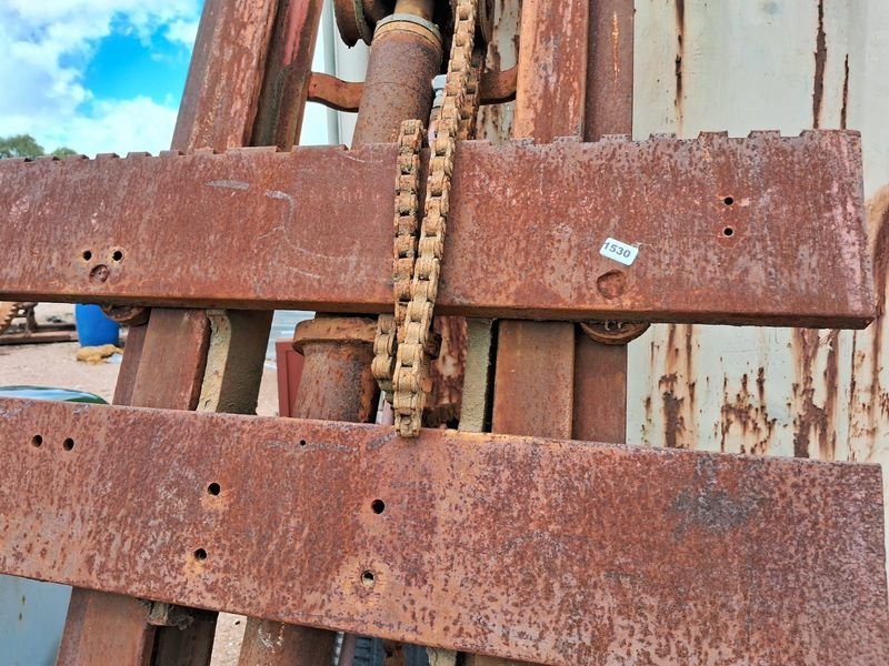 Item 896329 - Image 1