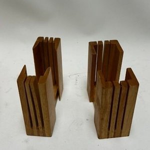 Lote de Utensilios de Madera: Porta Cuchillos, Porta Tapas y Servilletero - imagen 4