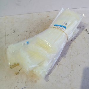 Lote siguiente: Pack de 1000 Precintos Plásticos Nylon Cable Tie 5x200 mm