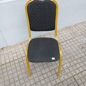 Lote de 6 piezas: Cambiador bebé rosado, silla de auto, silla de comer, silla dorada y 2 armazones - imagen 4