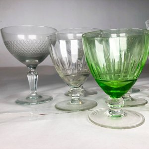 Lote de 9 Copas de Cristal y Hialinas Verdes y Transparentes - imagen 3