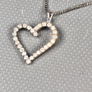 Cadena Plateada con Dije de Corazón Brillante - imagen 4