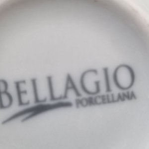 Lote de Vajilla Surtida: Platos de Postre Florales, Tazas de Café Amarillas y Set de Desayuno Blanco - imagen 3