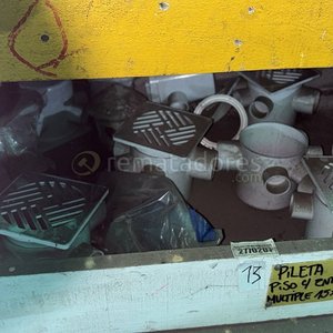 Lote anterior: Pileta de Piso y Entrada de Agua con Rejilla