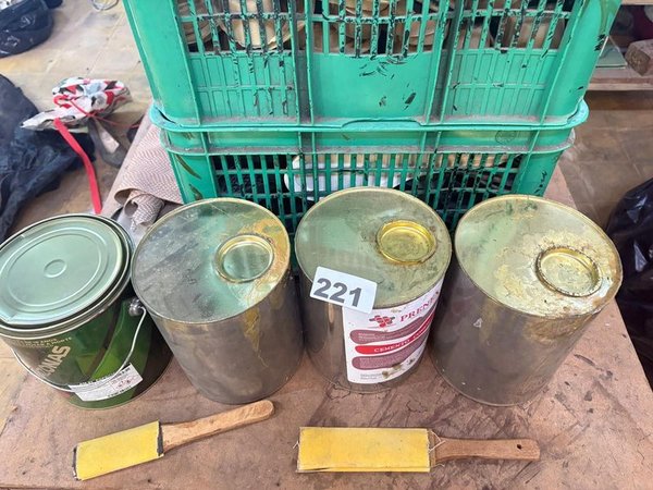Lote de 4 Latas de Cemento Vacías (Prenex, Amazonas) y 2 Lijas