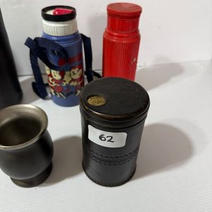 Lote de Termos, Bombillas, Yerbera y Mate - imagen 3