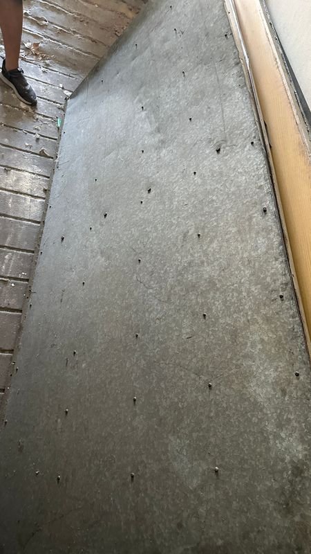 Panel de madera con marco metálico y fondo de chapa - imagen 5