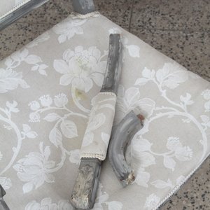 Par de Sitiales Luis XVI Estilo Francés con Tapizado Floral - imagen 8