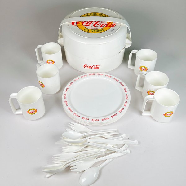 Juego de picnic COCA COLA en plastico - imagen 1