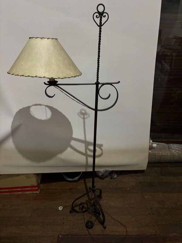 Lámpara de Pie Rústica Artesanal Vintage con Pantalla