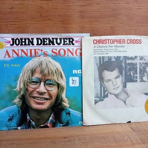Lote anterior: Dos Discos Simples: Christopher Cross y John Denver