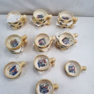 Set de 23 Mini Cazuelas Artesanales de Cerámica con Decorado Colonial - imagen 3