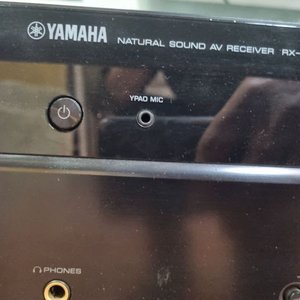 Rack de Audio y Video con Sintoamplificador Yamaha, VHS Philips y Subwoofer KEF - imagen 4