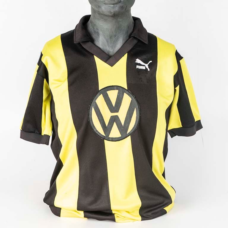 Lote anterior: Camiseta de Peñarol de utilería marca PUMA N°8 modelo del año 1989