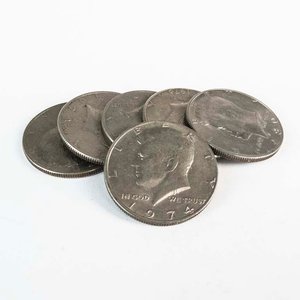 Lote siguiente: 6 Monedas de Medio Dólar de Estados Unidos (Décadas 70 y 80)
