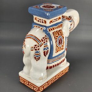 Figura de Elefante en Cerámica Esmaltada Blanca con Detalles - imagen 7