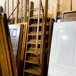 Escalera de Madera de Pino Brasil con Ocho Escalones - imagen 2