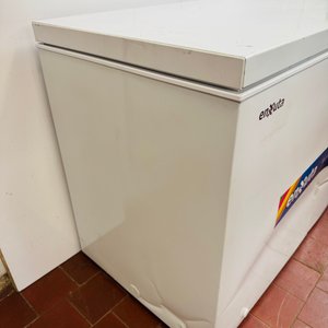 Freezer Horizontal Enxuta 297 Litros Sin Uso con Detalles Estéticos - imagen 3