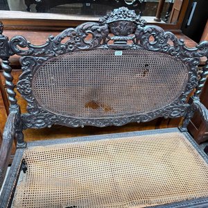 Sillón de 2 Cuerpos Antiguo con Madera Labrada y Esterilla - imagen 4