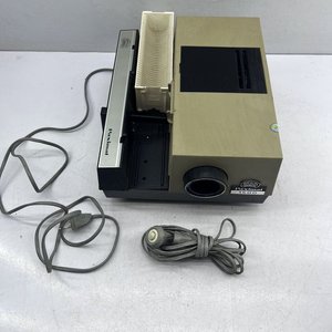 Proyector de Diapositivas Braun Paximat 1400 con Estuche - imagen 2