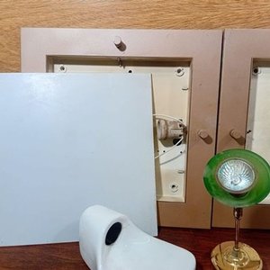Lote de Iluminación: 2 Plafones de Techo, 2 Apliques de Pared y Base de Velador - imagen 4