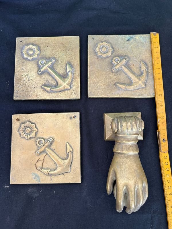 Mosaicos de bronce antiguos y llamador en buen tamaño - imagen 8