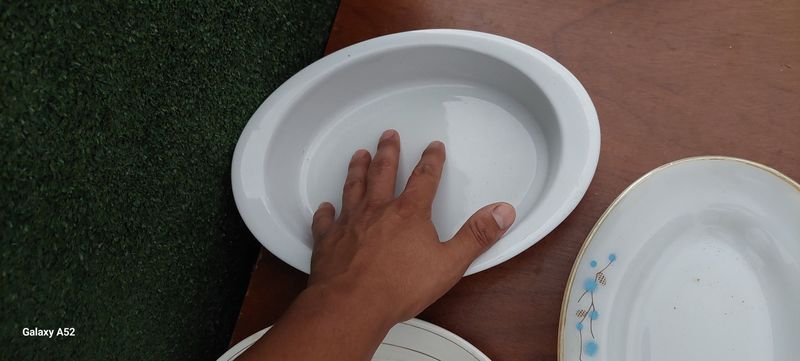 Servicio de mesa de porcelana y metal - imagen 5