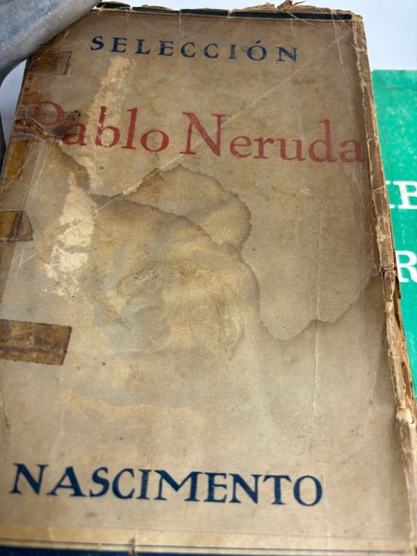 Colección de libros de poesía de Pablo Neruda - imagen 4