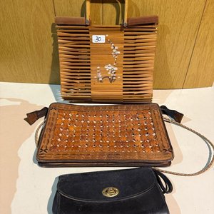Lote de Carteras y Bolsos Vintage: Bambú, Cuero y Estilo - imagen 3