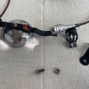 Bocina Antigua de Bicicleta y Vulcanizadora Satler - imagen 2