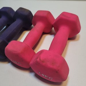 6 Mancuernas de 3 kg (4 Violetas y 2 Rosadas) - imagen 5