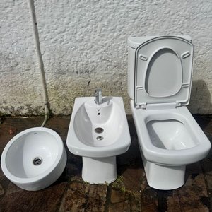 Lote anterior: Juego de Baño ROCA Dama Senso: Inodoro, Bidet con Grifería RAMON SOLER y Bacha