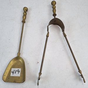 Set Antiguo de 2 Piezas para Chimenea: Pala y Pinza de Metal - imagen 3