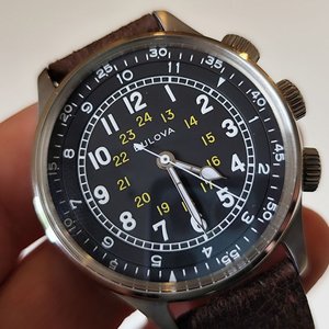Lote anterior: Reloj Bulova Aviador Reedición Automático Acero Zafiro Doble Corona