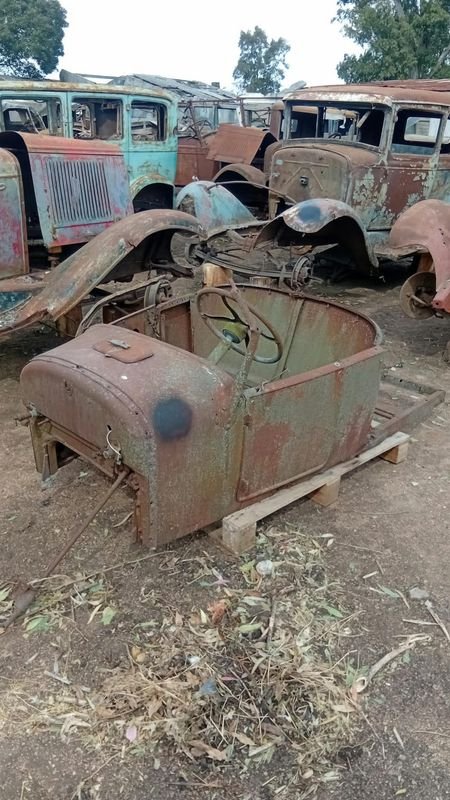 Cabina Ford T Antigua para Rat Rod o Coleccionismo - imagen 1