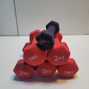 Juego de Mancuernas: 1 de 1kg Violeta y 5 de 2kg Rojas - imagen 2