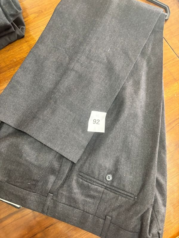 Pantalón de Vestir Gris Talle 54 Martellerty