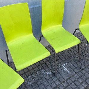 Juego de 4 Sillas Niqueladas con Asiento Verde - imagen 3