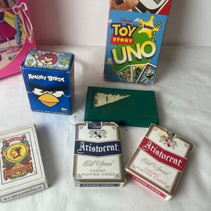 Lote de Juegos: Cartas, Dominó y Maletín Barbie Diseñadora - imagen 5