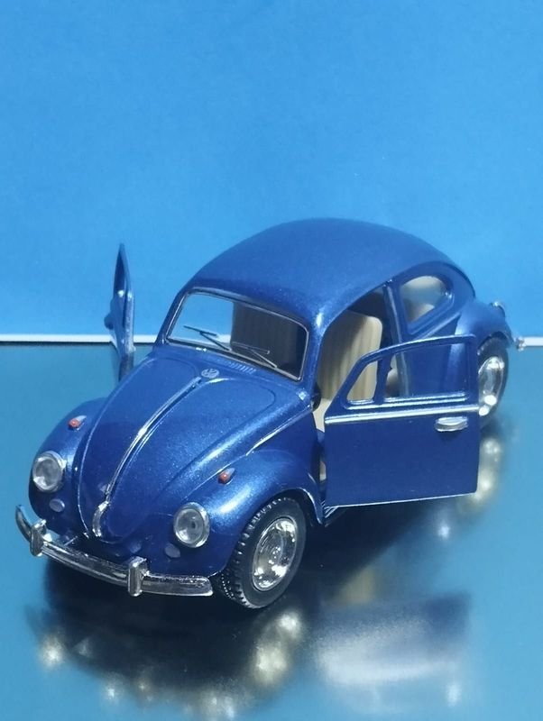 Lote anterior: Colección de Auto Vintage en Color Azul